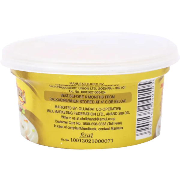 Amul Shrikhand Flavored Curd Badam, Pista (200 g)